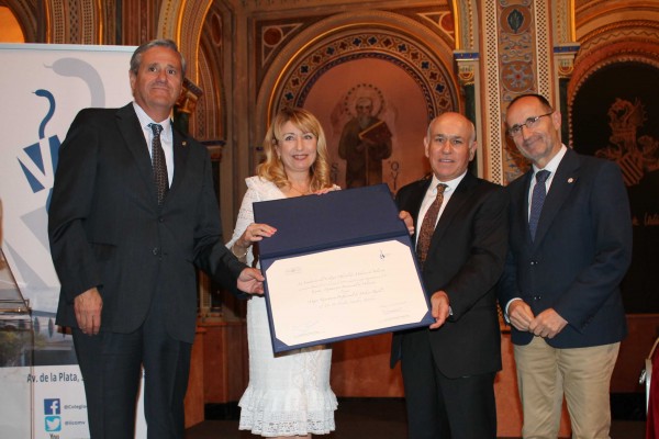 El Colegio de Médicos de Valencia distingue al doctor Froilán Sánchez con el Premio al Mejor Médico Rural por su trayectoria