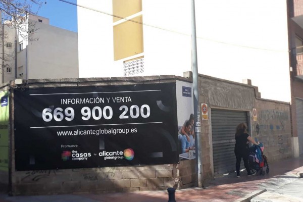 Iniesta se lanza a por el nicho universitario con dos promociones de 'lofts' en San Vicente