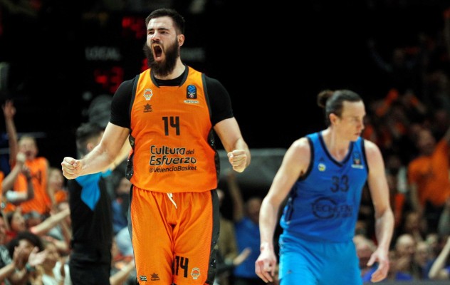 El trono de la Eurocup se tiñe de taronja y Valencia Basket jugará Euroliga tras apalizar al Alba Berlín