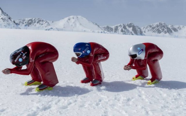 BrittaBacklund y Simone Origone levantan los Globos de Cristal 2019 del esquí de velocidad en Grandvalira