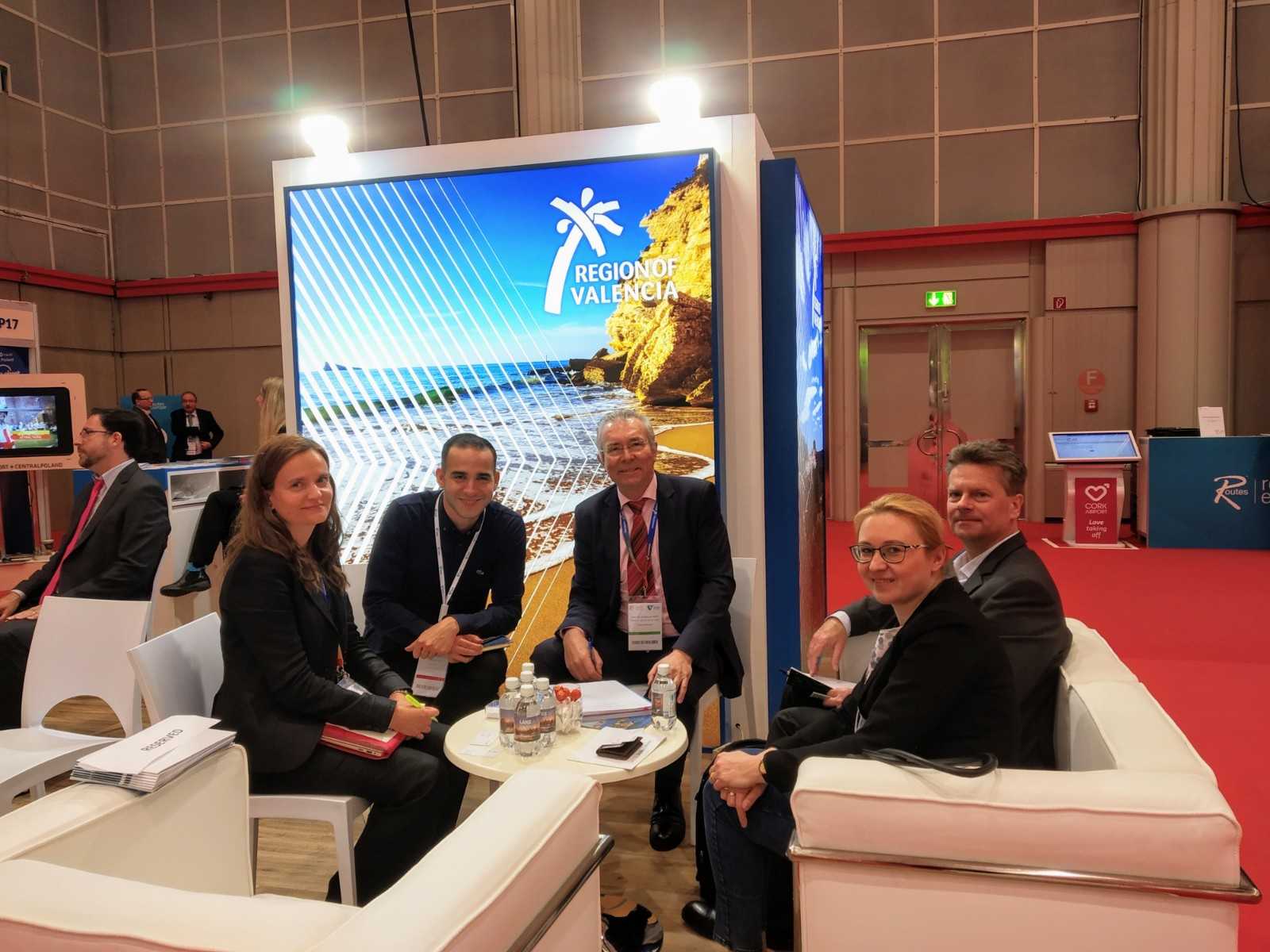 El aeropuerto de Castellón negocia con los de Budapest y Katowice la apertura de nuevas rutas