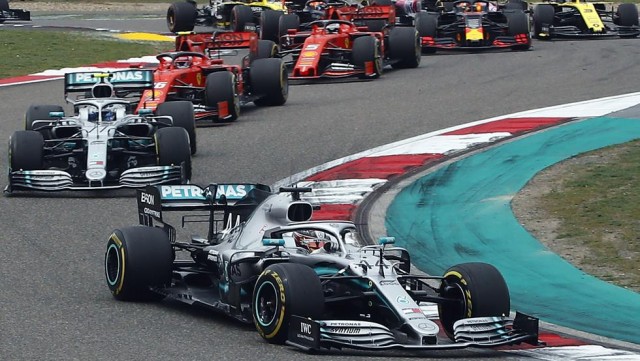 Hamilton vence con lo justo y Mercedes logra un doblete