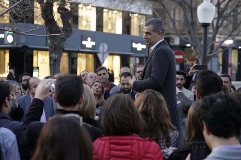 Cantó promete llevar a Alicante la Conselleria de Infraestructuras y la Agencia de Turismo

