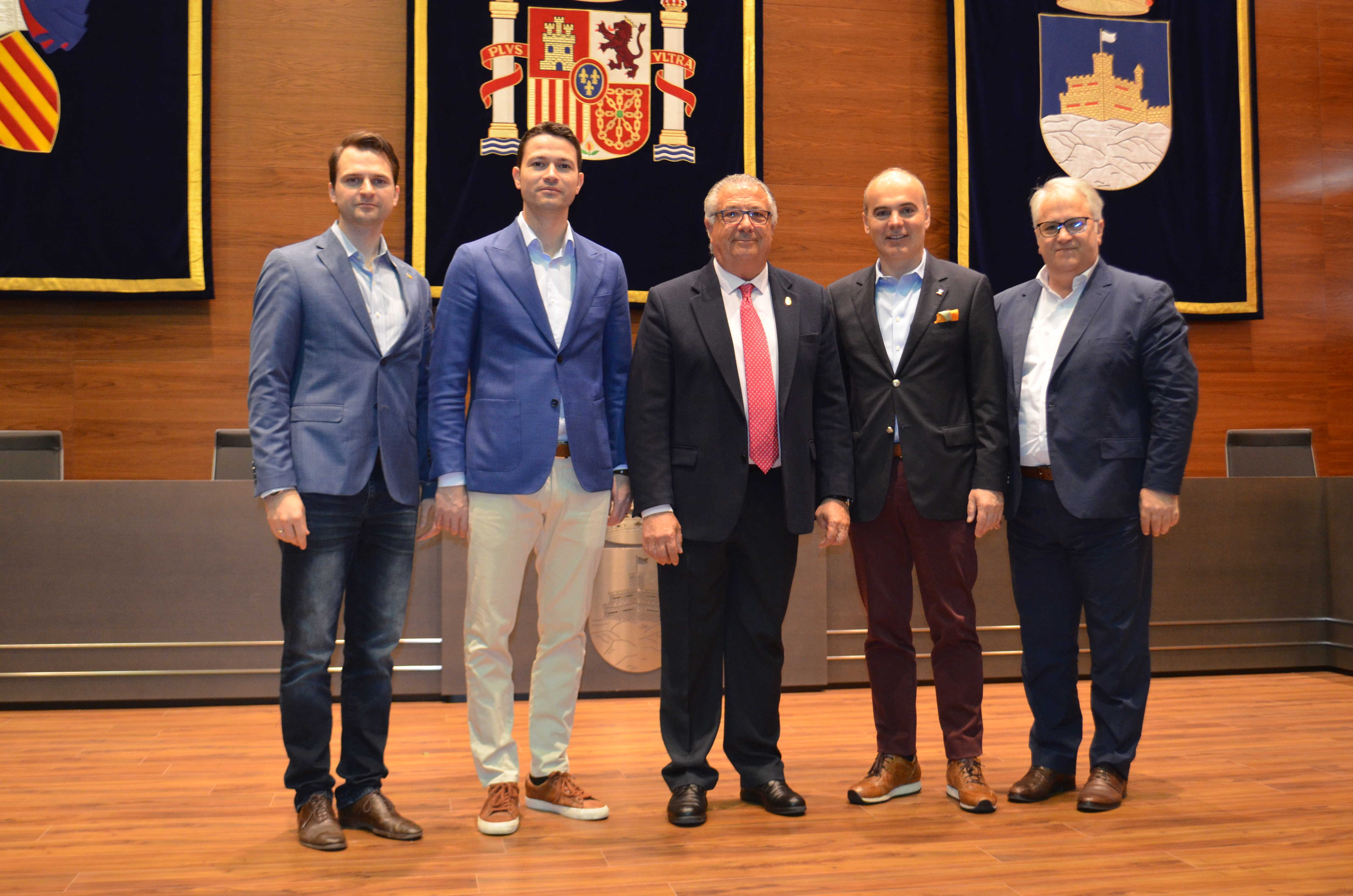 El Ayuntamiento de Orpesa y Parlamentarios de Rumanía estrechan lazos en su visita a la localidad