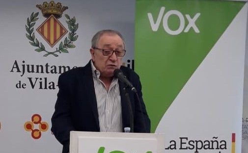 El cabeza de cartel de Vox al Senado aboga en Vila-real por suprimir la Cámara a la que aspira
