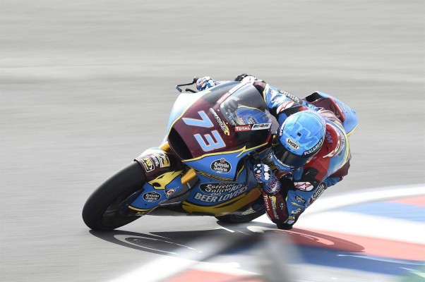 Álex Márquez no quiere dejar escapar a Baldassarri y Masiá quiere repetir sorpresa