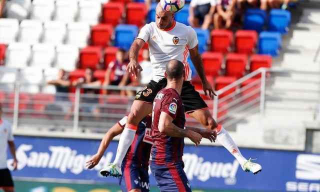 Oficial: Abdennour cedido al Marsella 