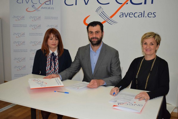 Avecal colaborará con KPI Controllers para mejorar procesos productivos y gestión en el calzado