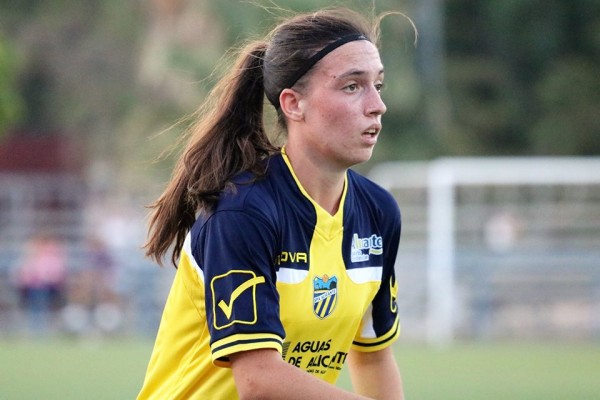 Toña Is llama a Eva Navarro y Asun Martínez del SPA para entrenarse con la sub-17