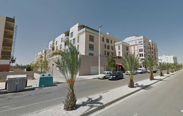UGT venderá patrimonio en Elche por valor de 500.000 euros para reducir su deuda autonómica