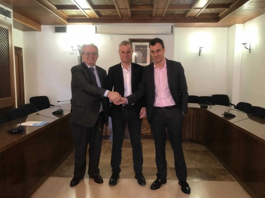 L'Eliana formaliza con Acuamed e Hidraqua el acuerdo para la planta desnitrificadora