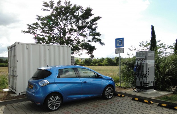 Los vehículos eléctricos podrán recargarse en ruta gracias al uso de baterías en su segunda vida