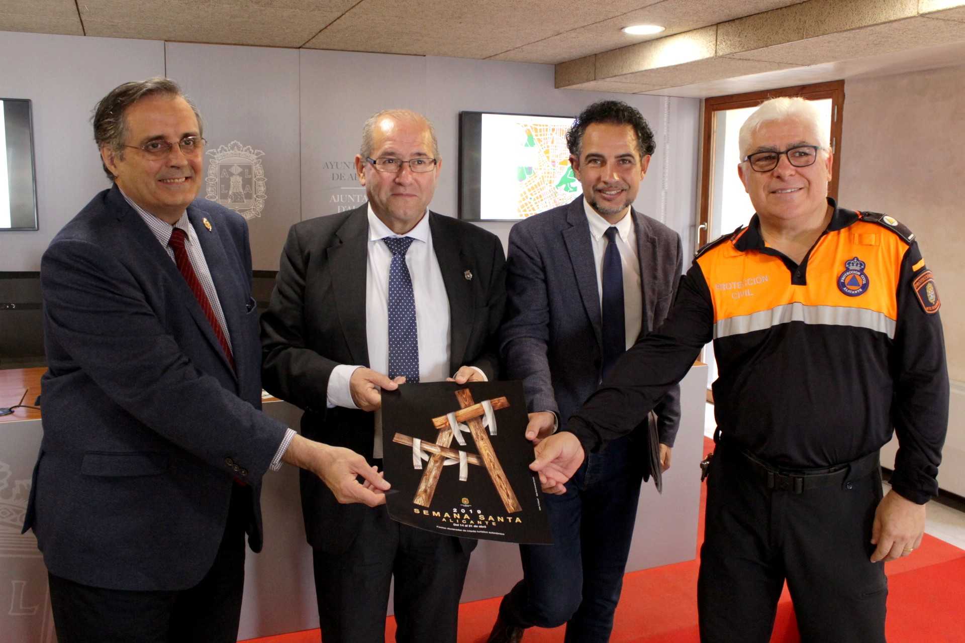 Más de 1.700 policías locales en el dispositivo especial de Semana Santa en Alicante