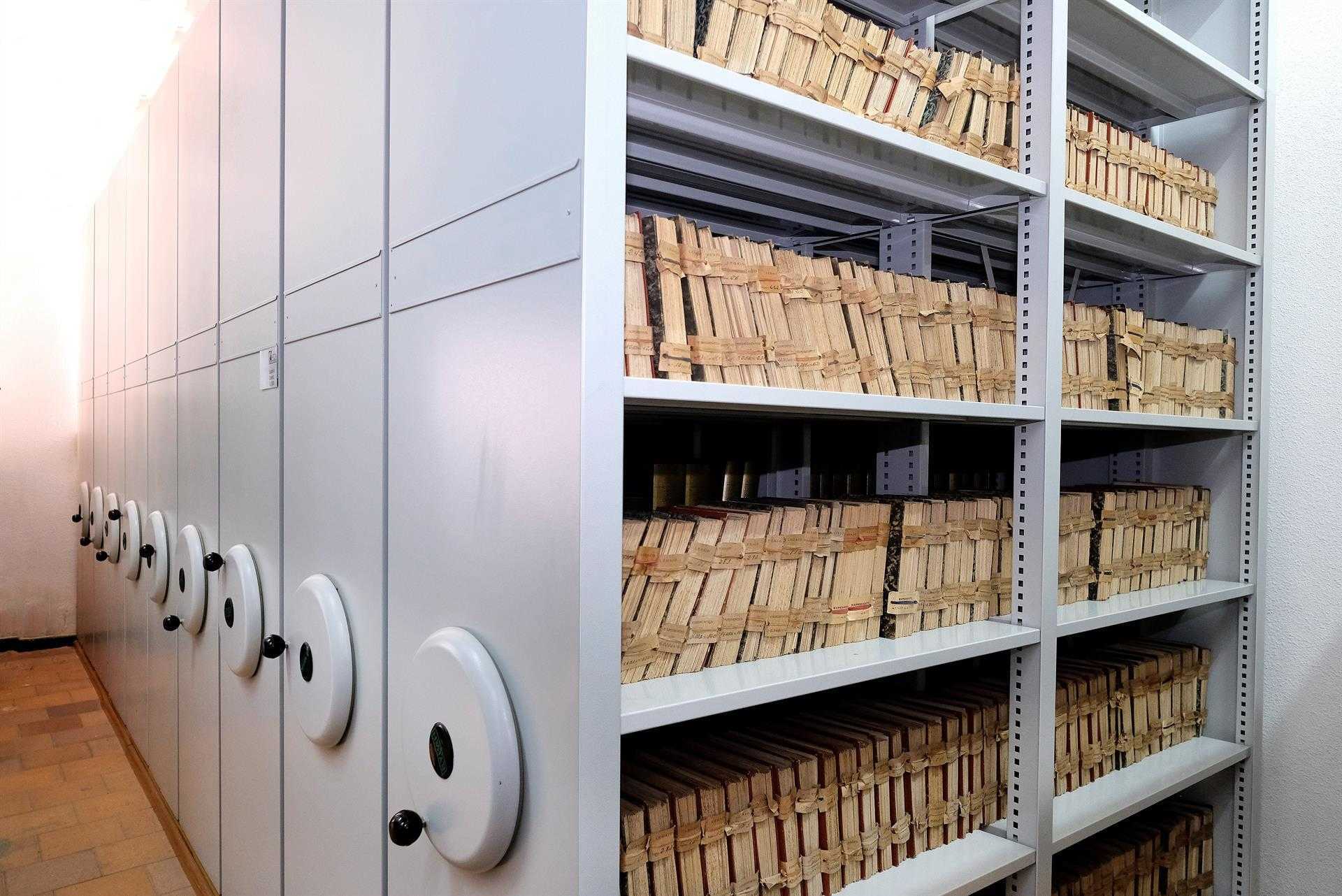 La Generalitat destina 375.000 euros en ayudas para digitalizar y restaurar archivos municipales