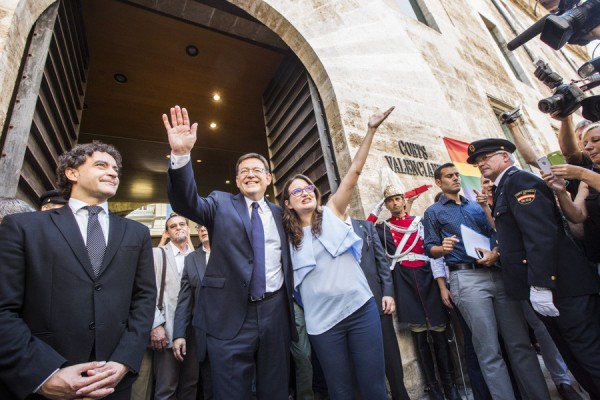 Las imágenes hablan: el convulso año político en 15 fotografías