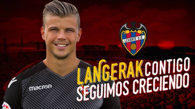 El Levante ficha al portero australiano Langerak hasta 2019