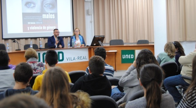La UNED analiza la justicia con el portavoz de jueces para la democracia en su centro de Vila-real