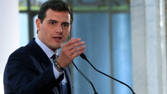Albert Rivera promete una nueva asignatura que se llamará Constitución española