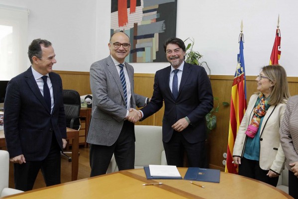 Alicante y la UA reeditan el convenio por el fomento del empleo y el emprendedurismo