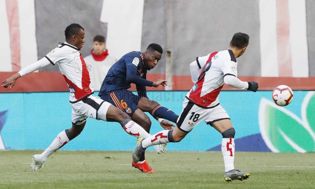 Kondogbia es operado y será baja las próximas semanas