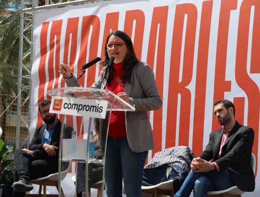 Compromís anuncia que revertirá a la sanidad pública los centros de salud del sur como en Alzira