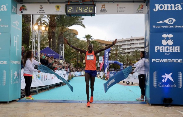Tercera edición de récords masculinos y femeninos para el Ibiza Marathon y su 12K