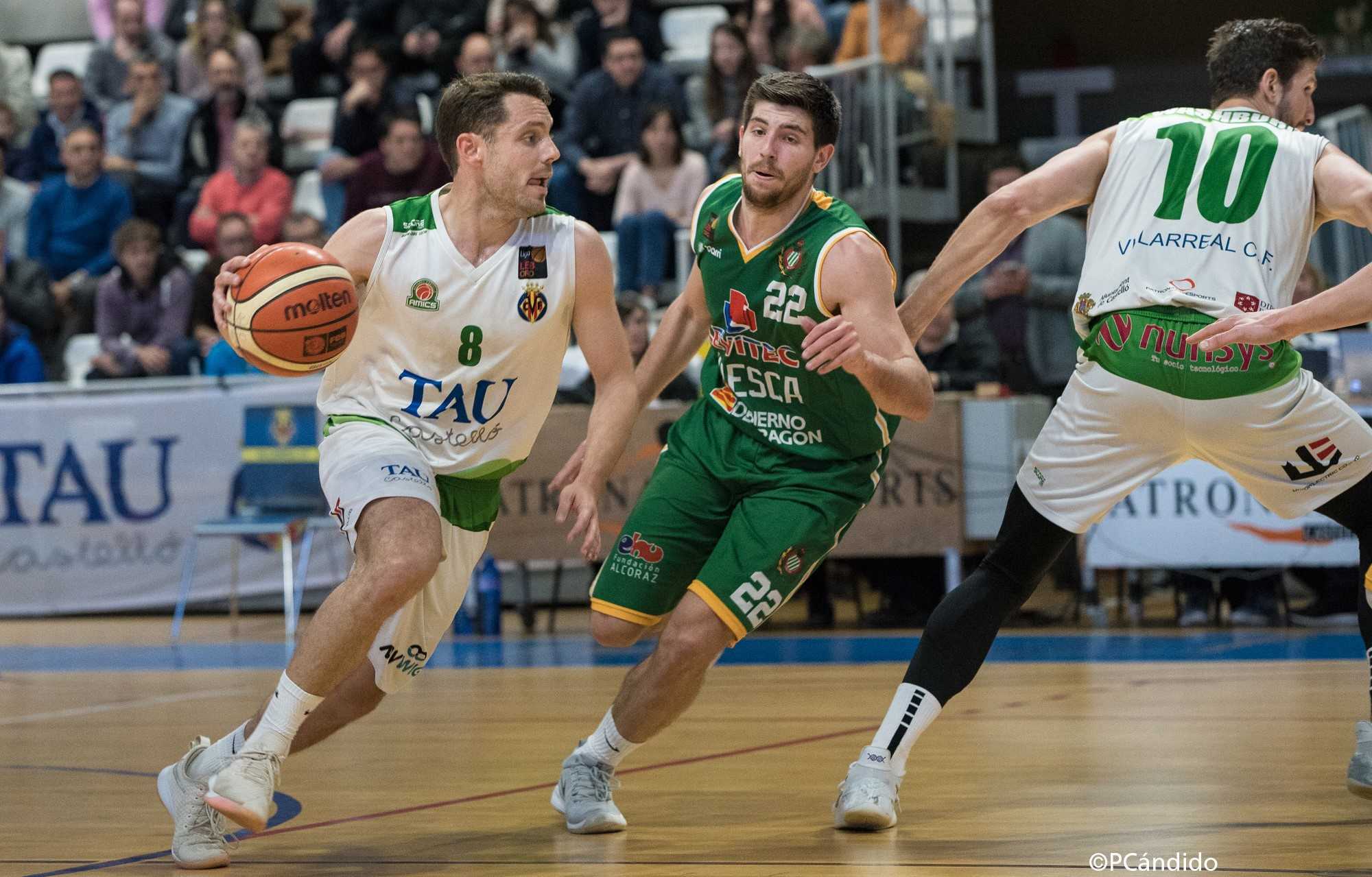 El Tau Castelló no puede con el Levitec Huesca en un final de infarto (79-82) 