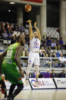 Sidibe y Conde decantan la balanza a favor del HLA Alicante
