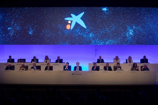 Los accionistas de CaixaBank respaldan mayoritariamente las propuestas del consejo