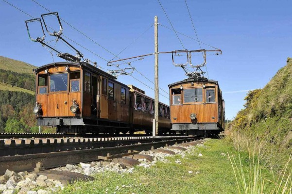 El tren de Larrun celebra su 95 aniversario