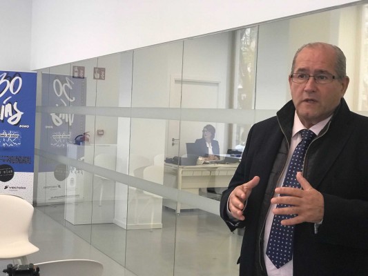 El edificio polivalente de Séneca incluirá un retén de Policía Local