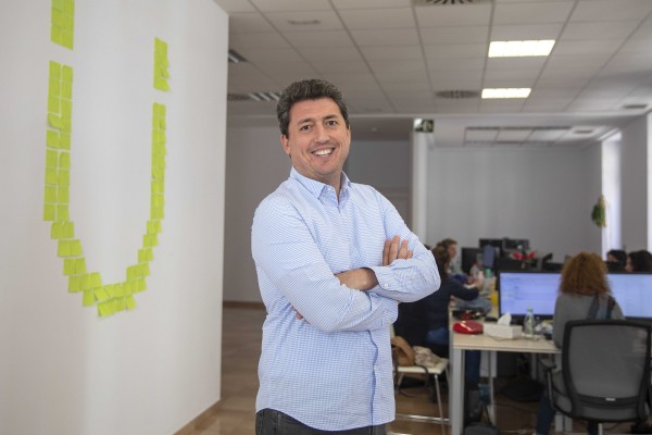 Lucera, la eléctrica 'low cost' que ayuda a optimizar el consumo, prepara su llegada a las islas 