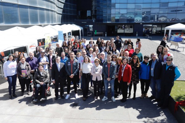 El CEU congrega a una veintena de asociaciones de pacientes de Castellón en un programa de salud