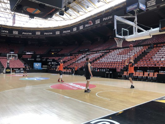 Ponsarnau cuenta con los 14 jugadores para Andorra y podría dar descanso a alguno para la final 