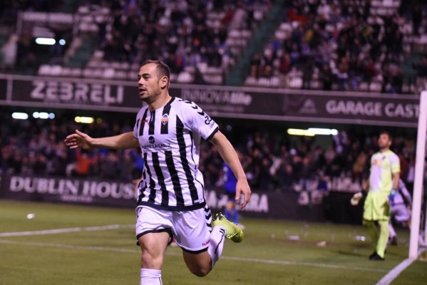 El Castellón se agarra a los goles de César Díaz en su objetivo de lograr la permanencia