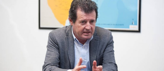 El candidato del PP de Teulada desvela que Císcar irá en su lista municipal 