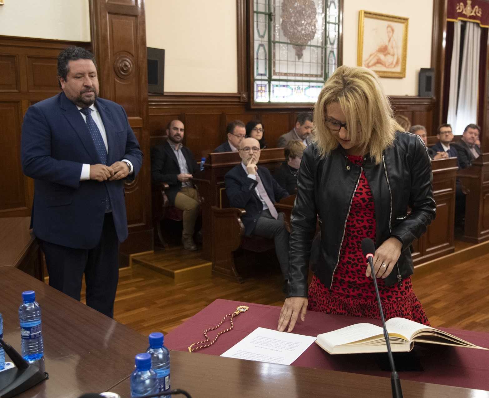 Diputación urge al Consell a asumir su compromiso y firme el inicio de las obras en Penyeta Roja