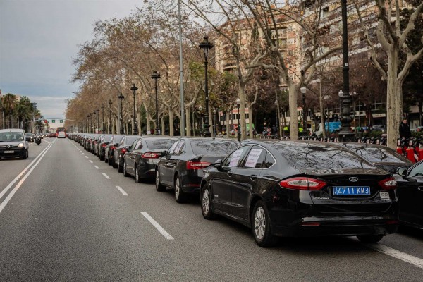 Uber adapta su servicio para cumplir con los requerimientos del decreto valenciano