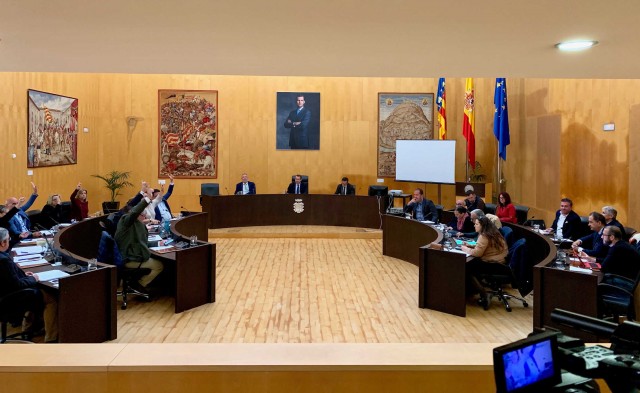 El PP de Benidorm sufre para atar tres proyectos subvencionados por las reticencias de la oposición