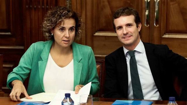 Casado sitúa a Dolors Montserrat por delante de González Pons en la lista para el Europarlamento