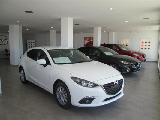 Las ventas de automóviles cerrarán agosto con una subida de casi el 9% y más de 69.600 unidades