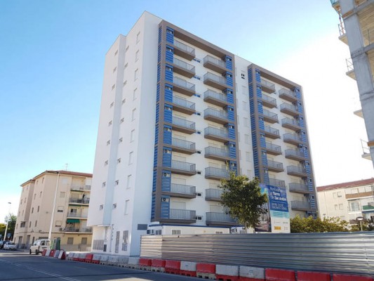 Los vecinos
del bloque 1 de San Antón de Elche no tendrán que pagar el IRPF por las ayudas
recibidas 