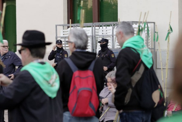 Orden de internamiento para tres de los menores detenidos por la agresión sexual a otra menor