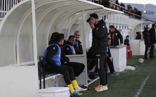El Ontinyent anuncia su retirada de la competición
