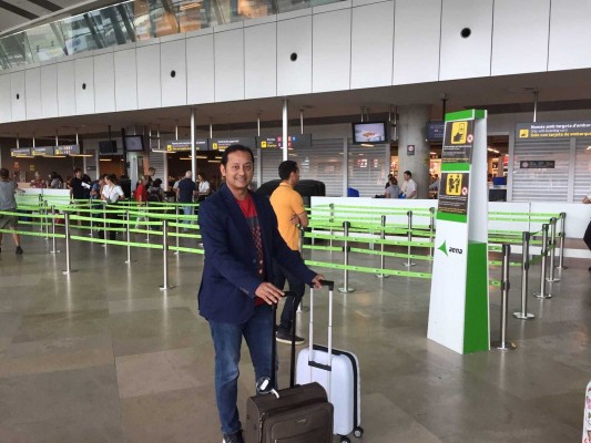 Murthy viaja a París para cerrar la llegada de Guedes