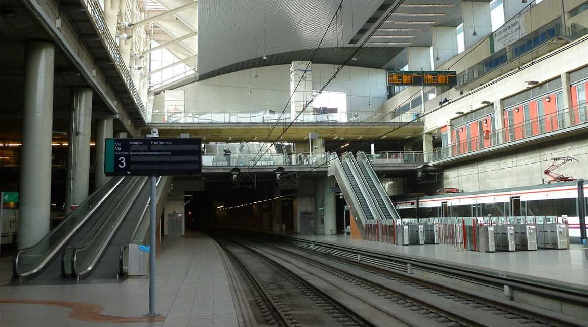 Adif aporta 6 millones para instalar el ancho mixto en tres nuevas vías de la estación de Castelló