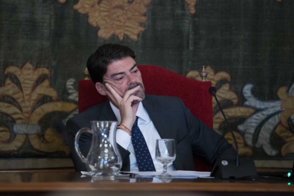 El pleno de Alicante insta a Barcala a firmar el convenio de Avant sobre el suelo de Renfe