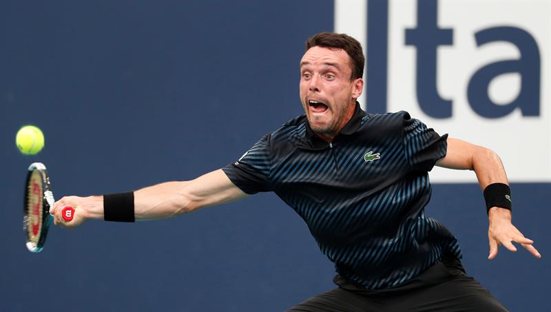 Bautista pone fin a su semana de ensueño en Miami cayendo en cuartos ante Isner