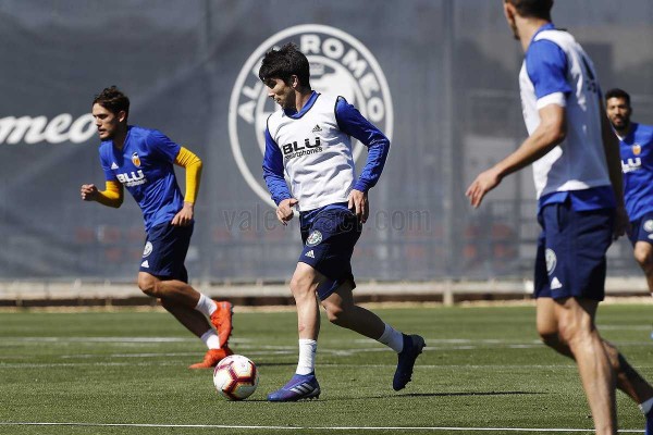 Soler, Guedes, Cheryshev y Kondogbia se unen al grupo aún sin Coquelin