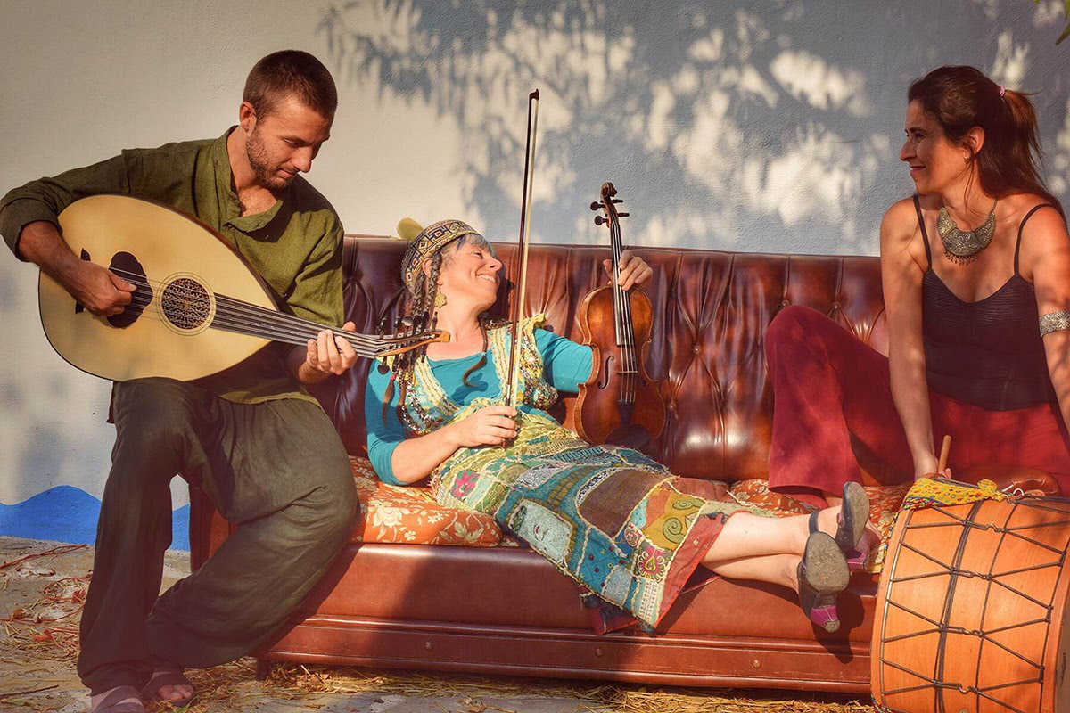 Besarabia documenta la diversitat de la Mediterrània amb Ritmos, trenzas y gatos